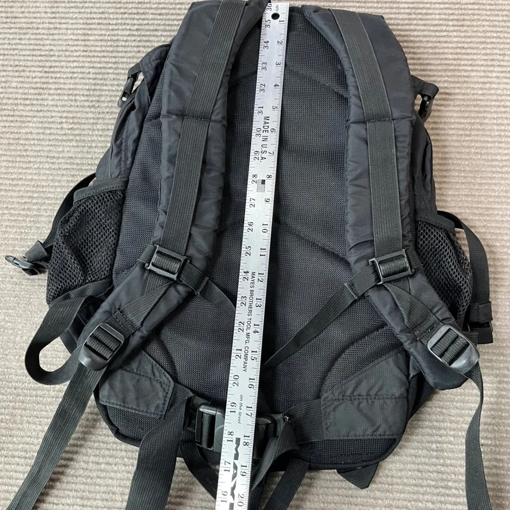 JanSport Equinox 33 Backpack Black Technical Hiking Daypack Travel Bag